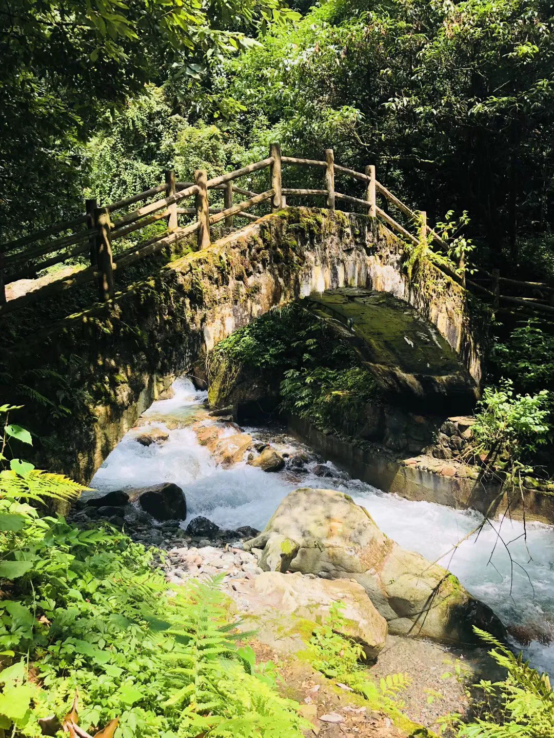 卡通汽车拼拼看